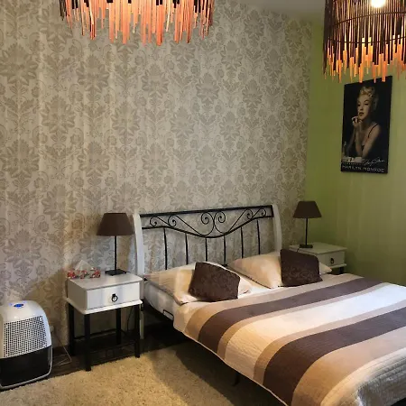 Dum Pod Radnici Bed & Breakfast *